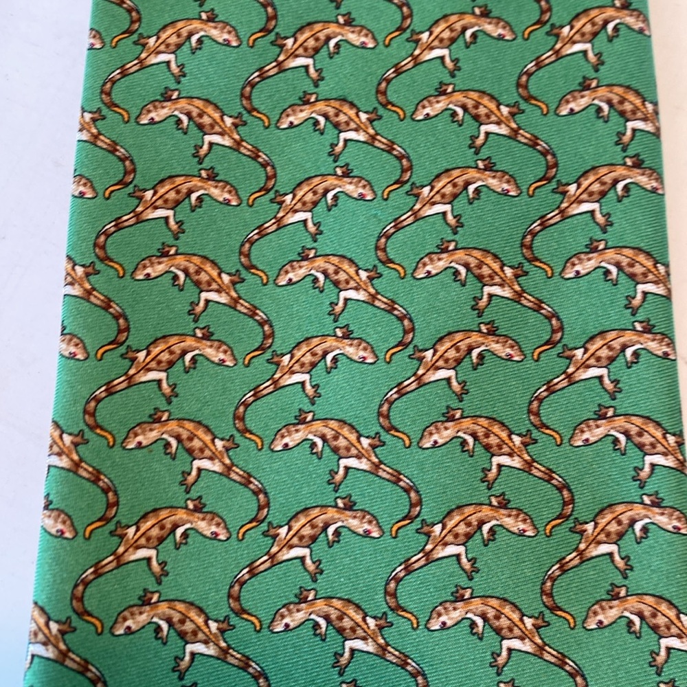 Tiffany & Co. Green Lizard Gecko Print Tie - 100% Silk - Made in Italy - Picture 6 of 9